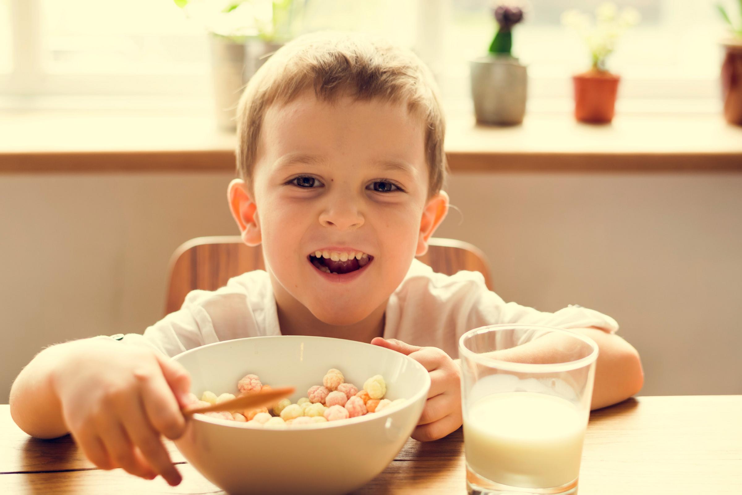 James Wood - bodenständige Qualitätsmöbel! möbelix