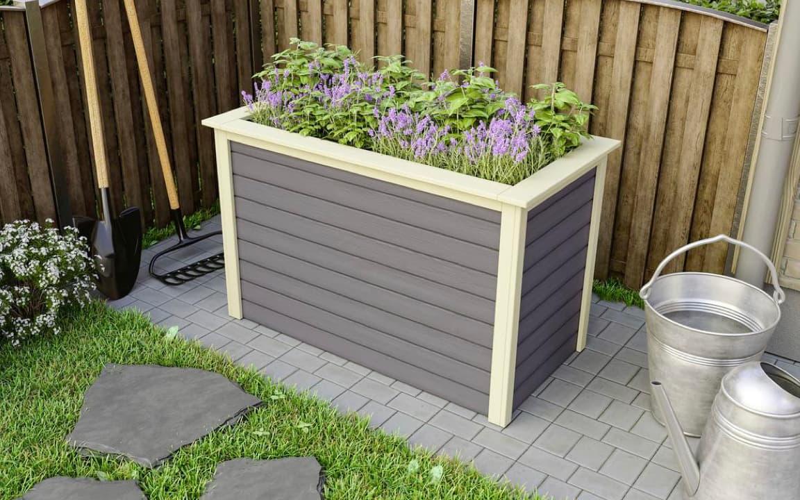 Hochbeet im Garten