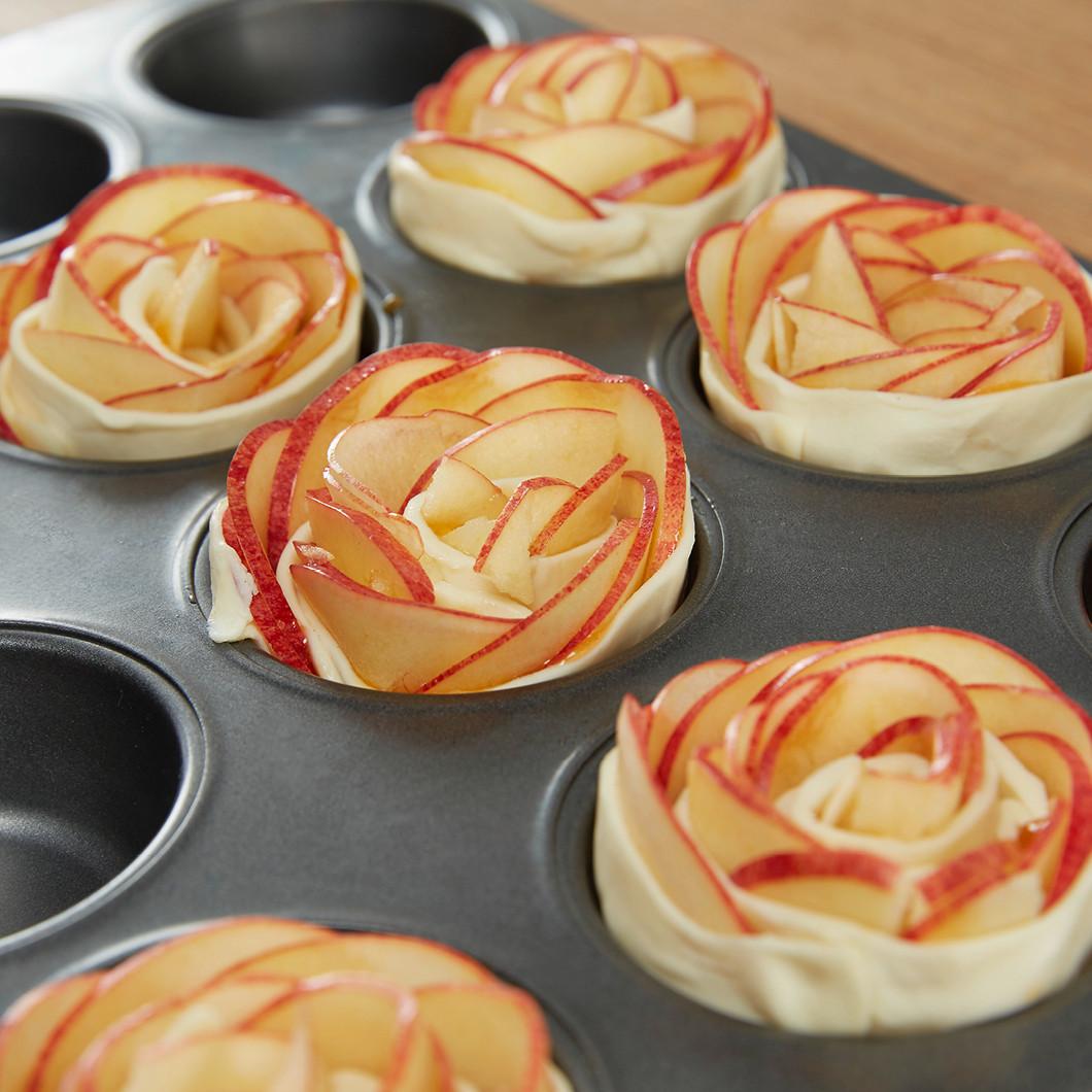 recept na jablečné růžičky z listového těsta, krok 8