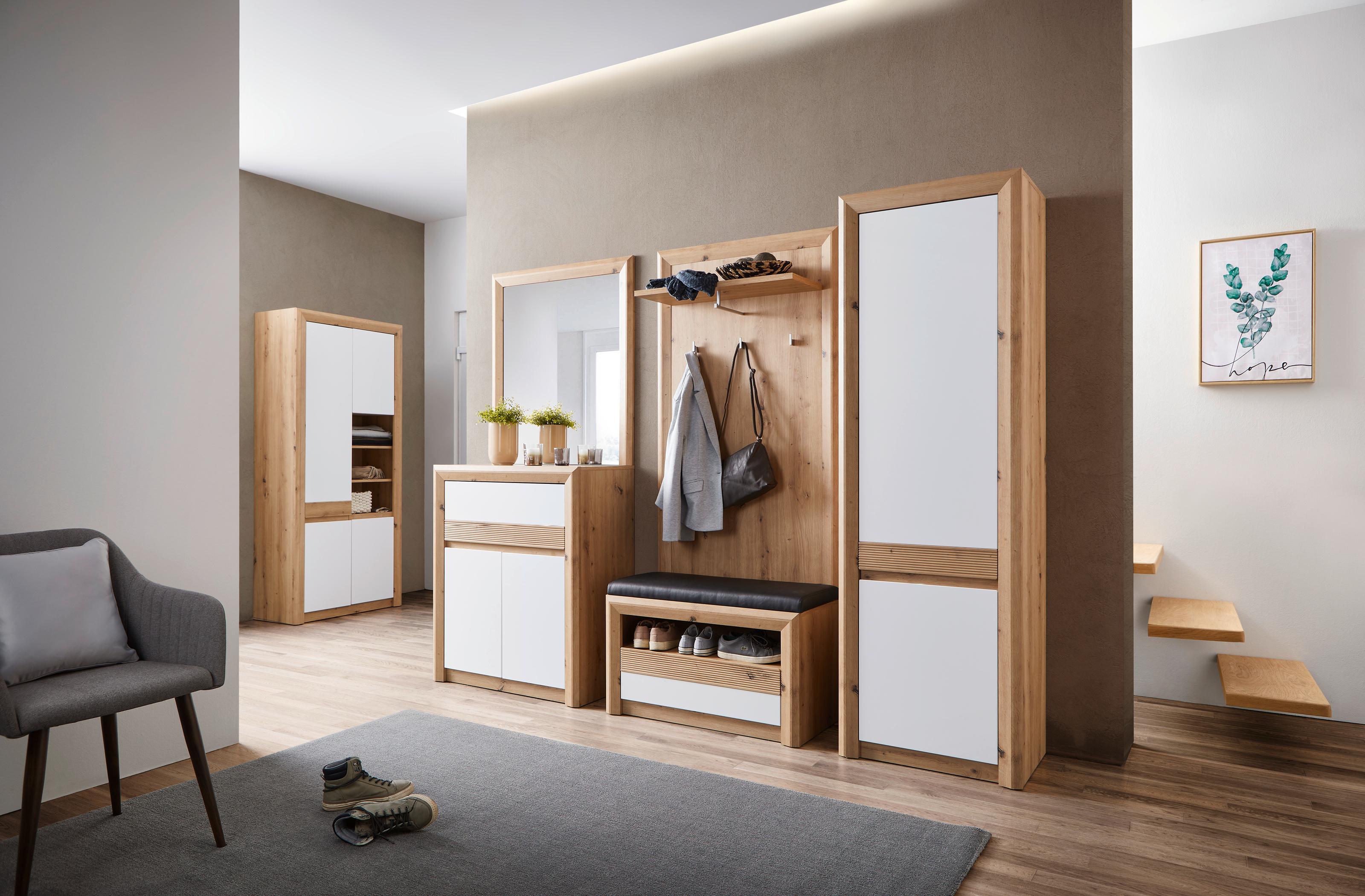 elegantná predsieň v modernom dizajne