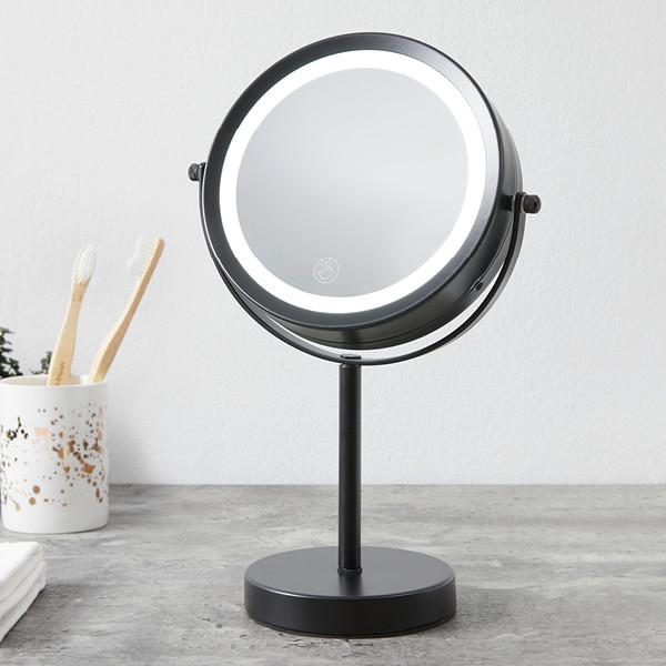 Praktické osvetlené zrkadlá do kúpeľne