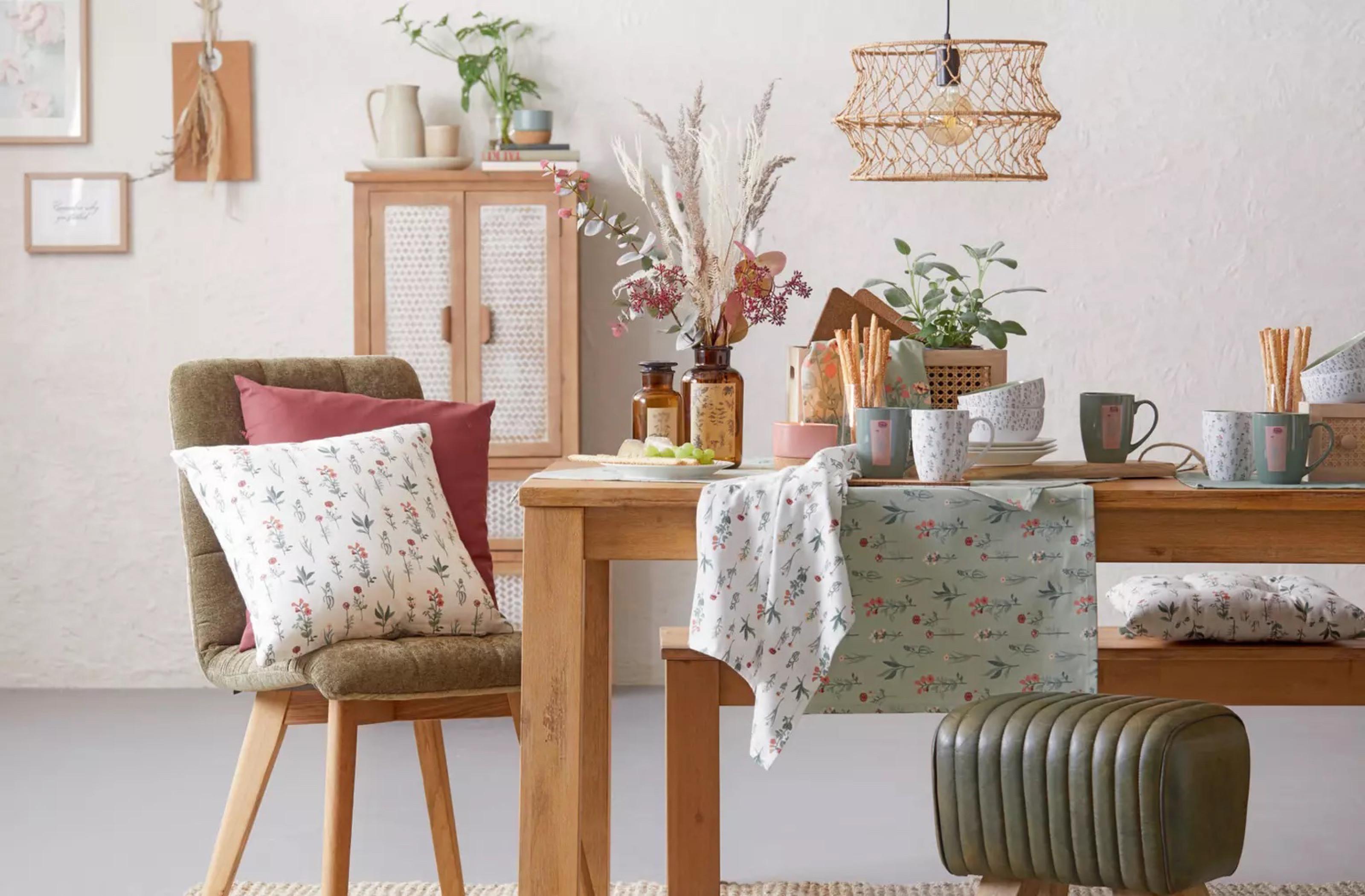 drevený vintage nábytok do bytu