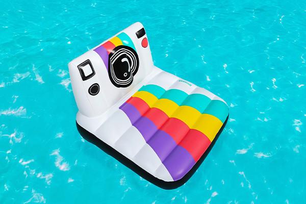 Schwimmhilfen & Schwimmtiere