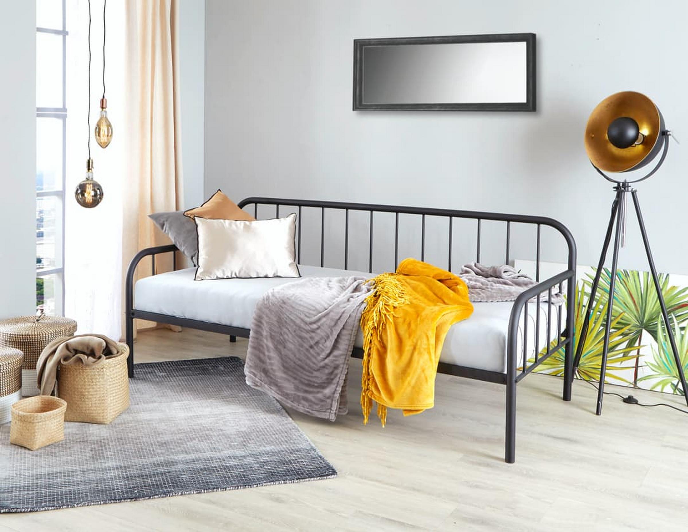 Aufbewahren im Schlafzimmer möbelix