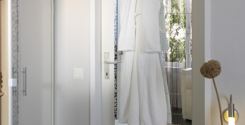 t980_category_c4c7_mirror-i