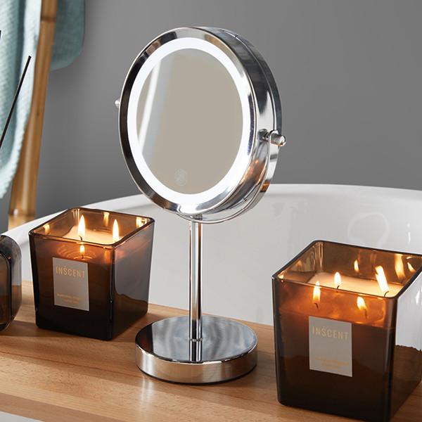 Kozmetické zrkadlá do kúpeľne