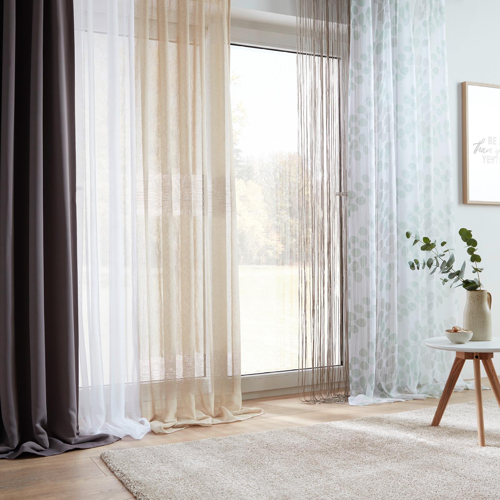 textil do domácnosti, moderné závesy a záclony
