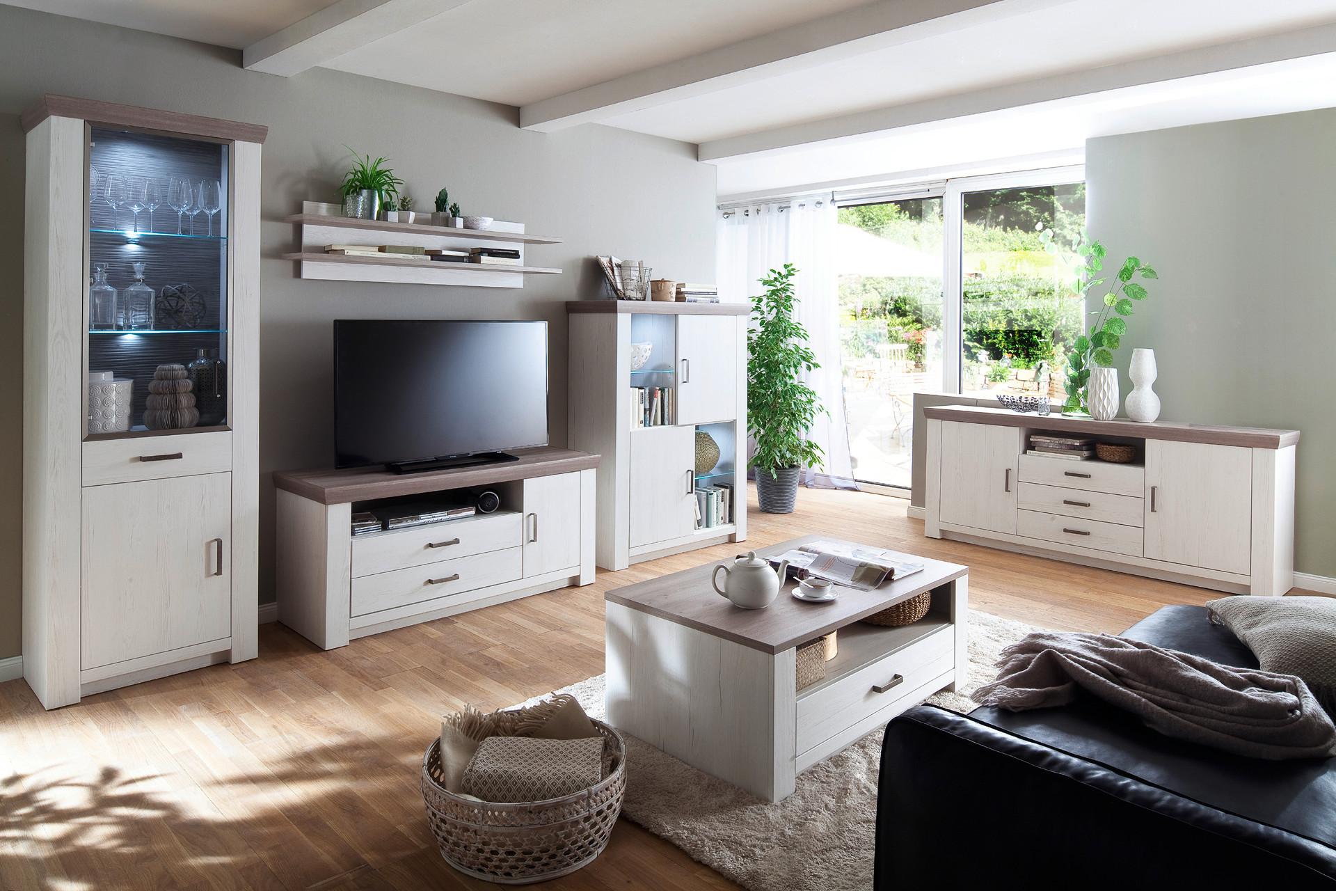 Wohnkombination mit Couchtisch und Sideboard