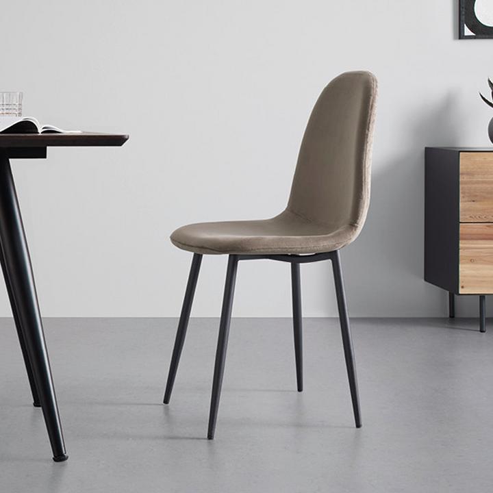 hnedá jedálenská stolička