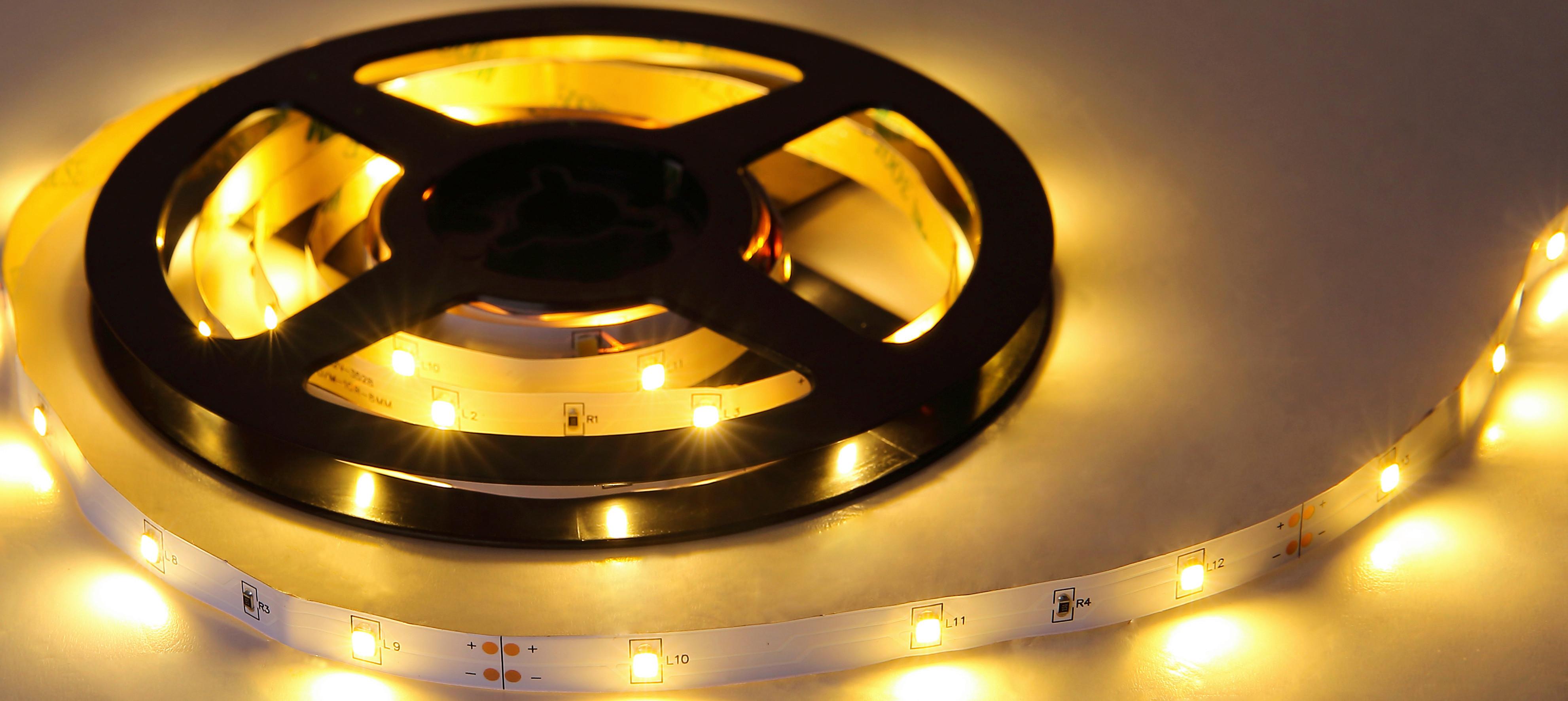 günstige Dekoleuchten Lichterbänder 