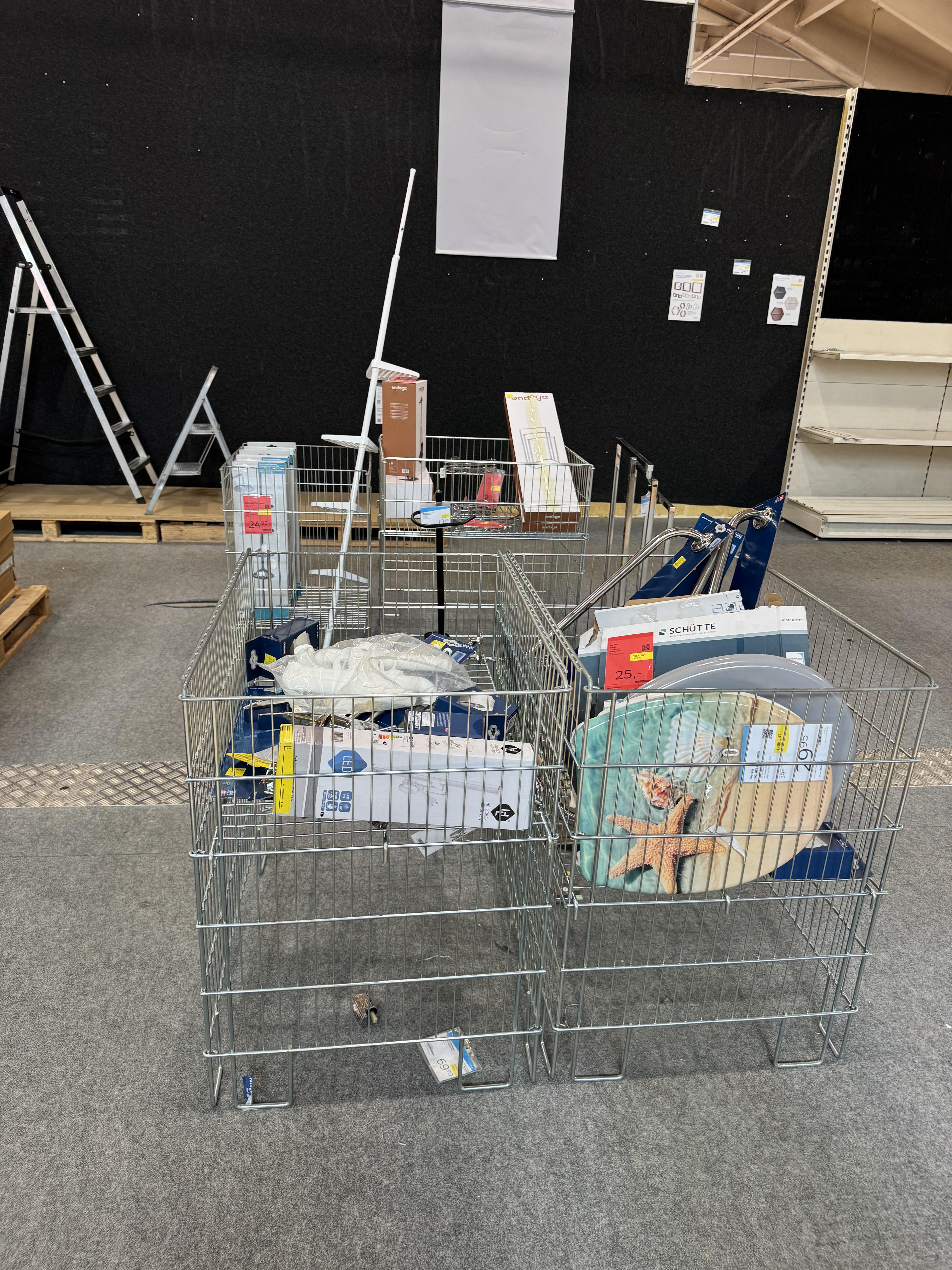 VERSCHIEDENES BADZUBEHÖR