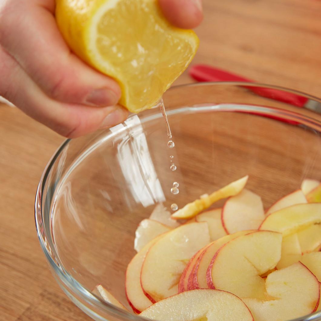 recept na jablečné růžičky z listového těsta, krok 2