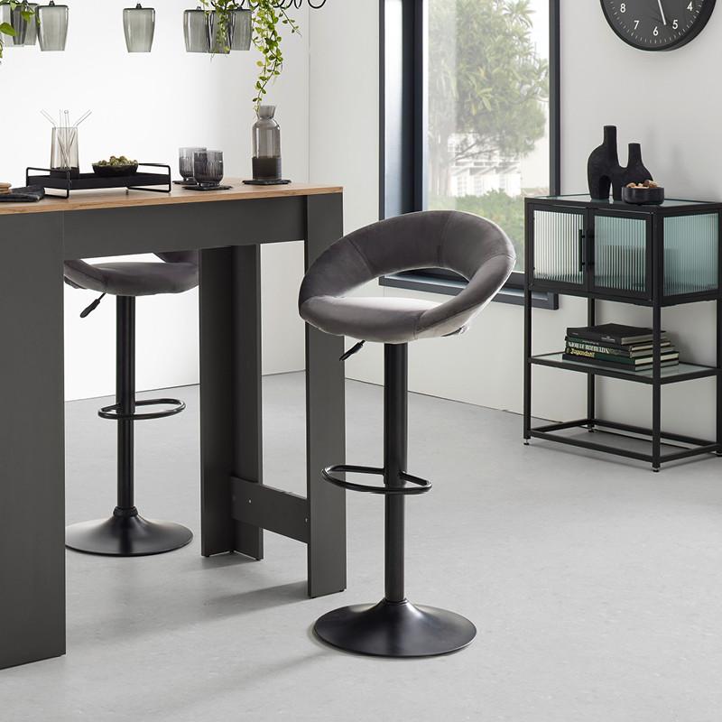 sivé barové stoličky