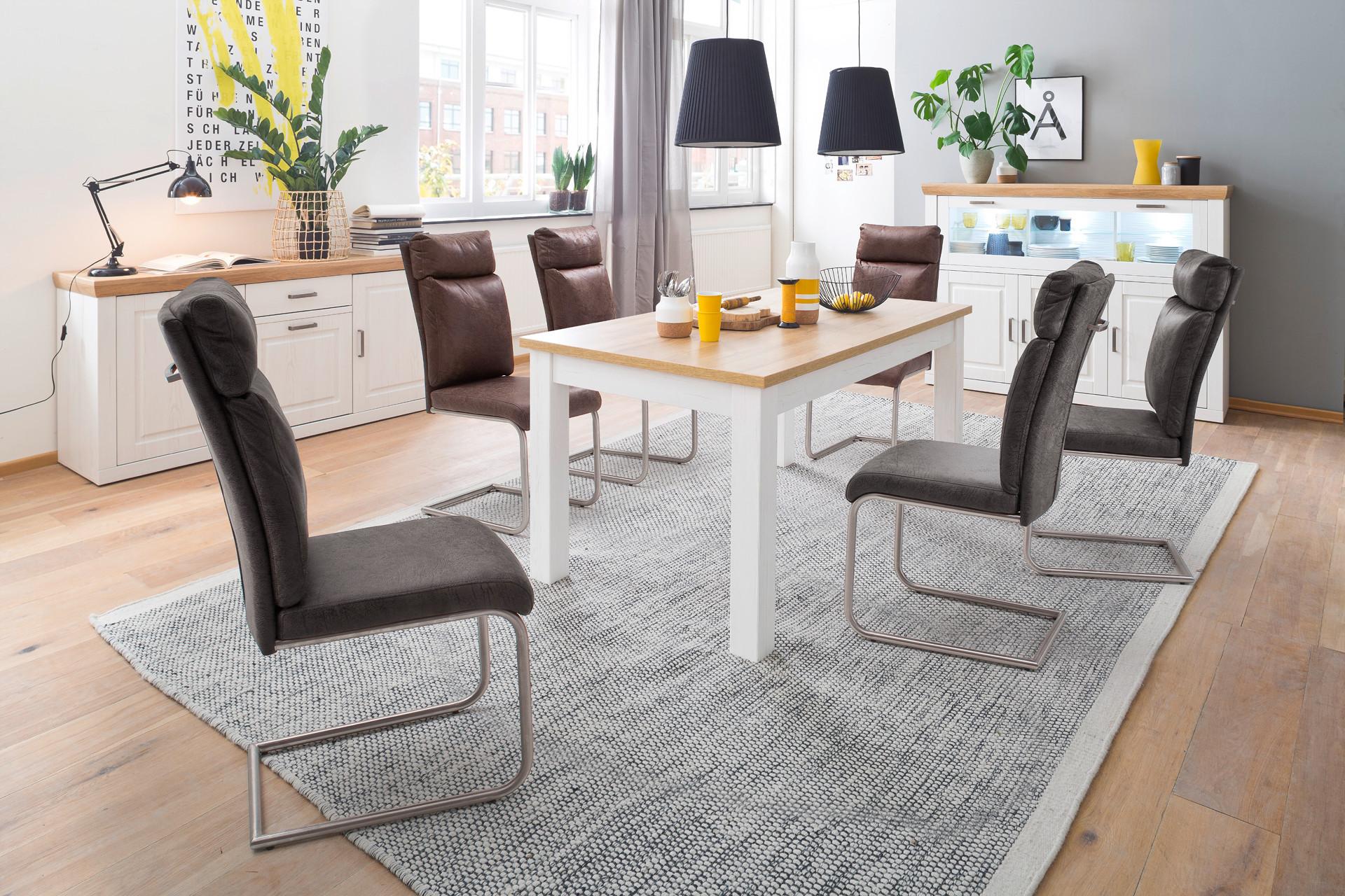 Esstisch mit High- und Sideboard