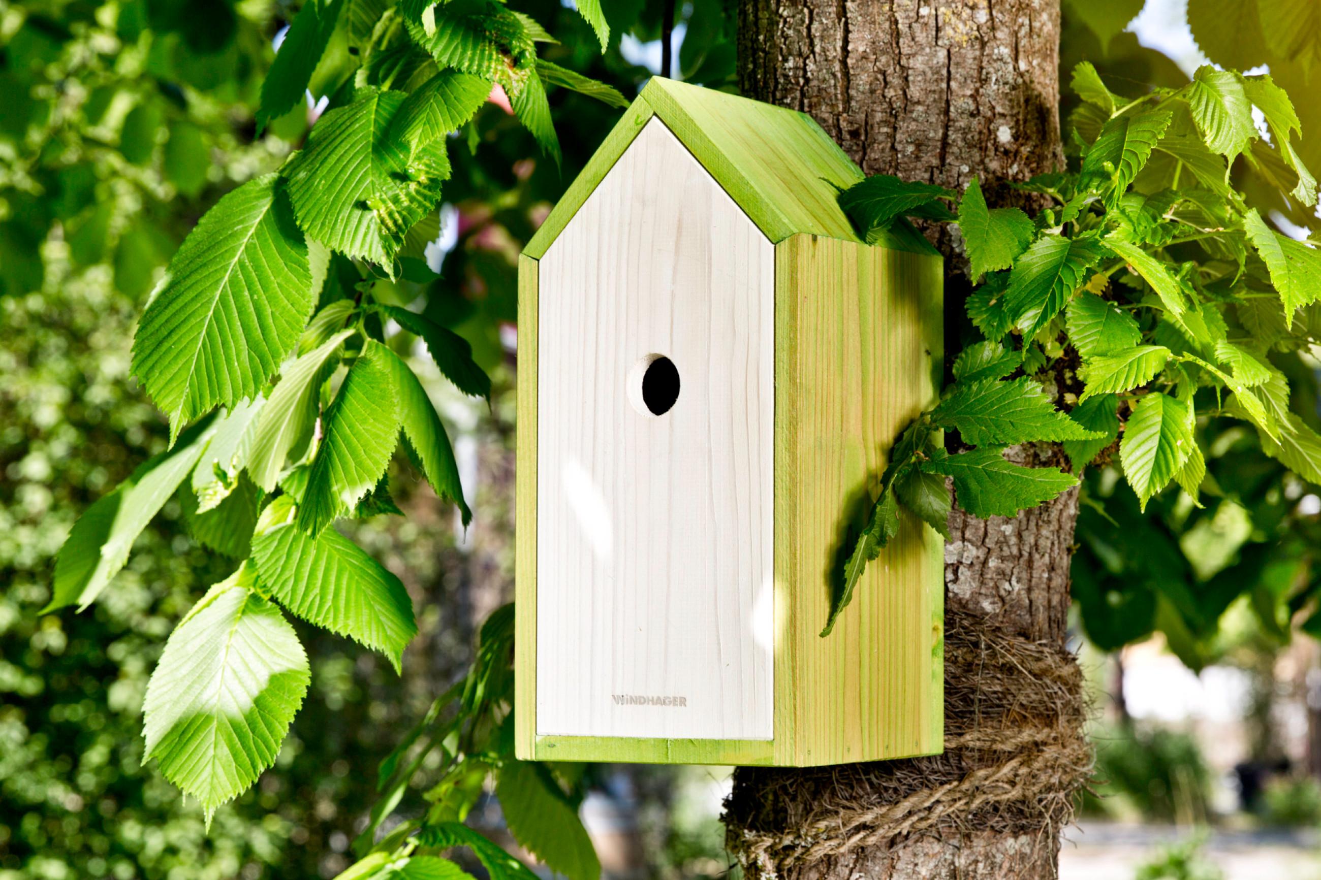 Vogelhaus aus Holz für den Garten
