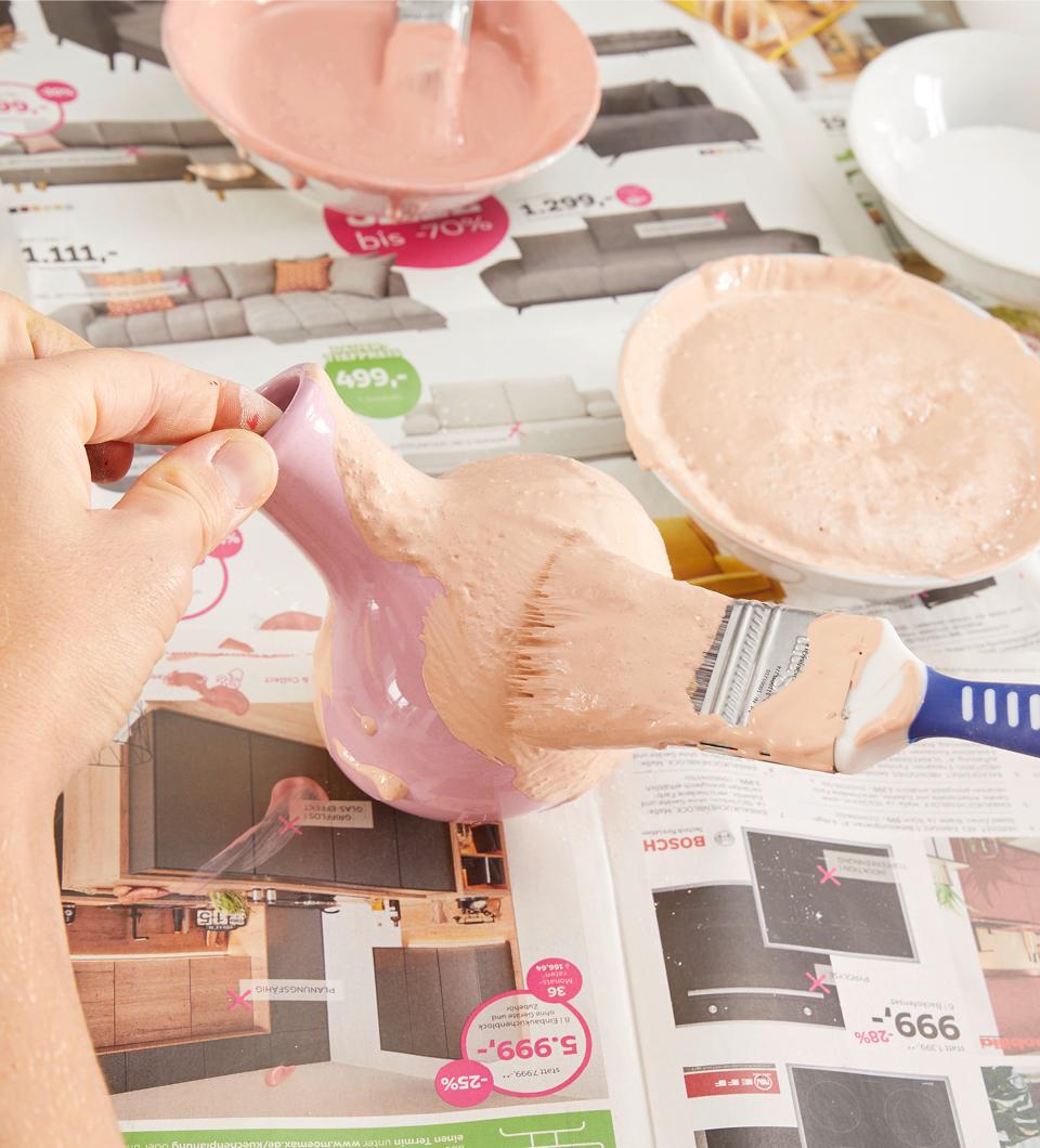 DIY terakotová váza, maľovanie štetcom