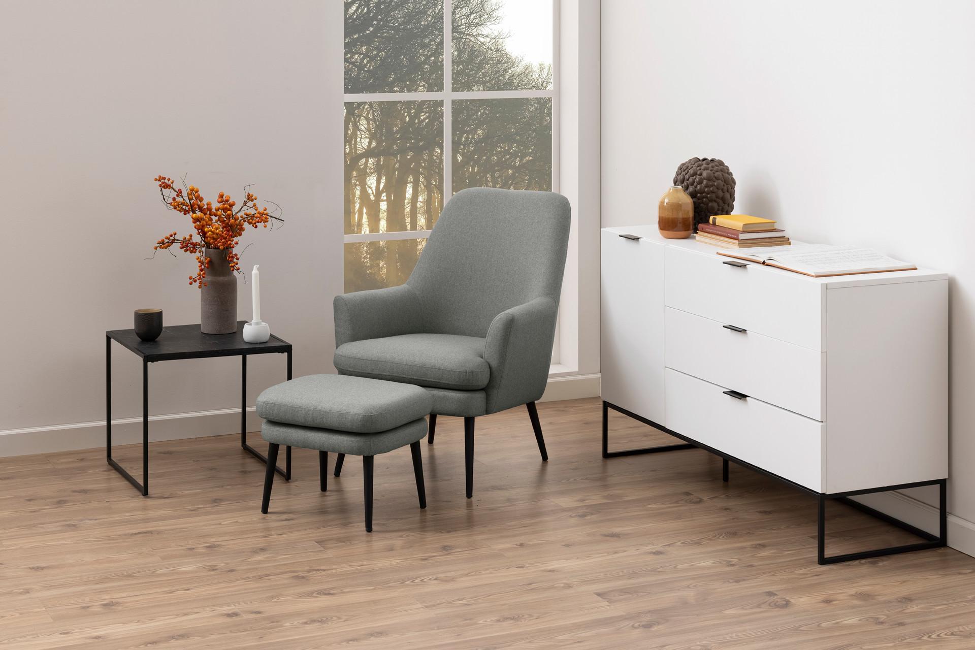 MX-AT-LP-OSS-s1s1s4-Wohnzimmer-Sessel-liegen-Anik3.png