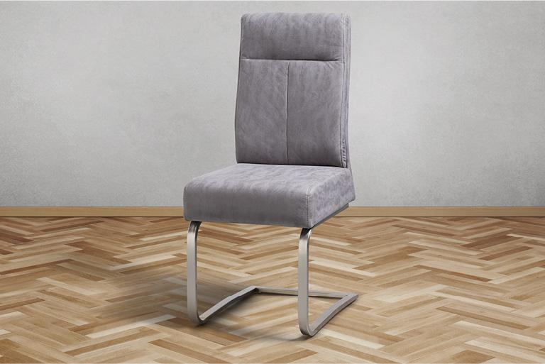 houpací židle do jídelny