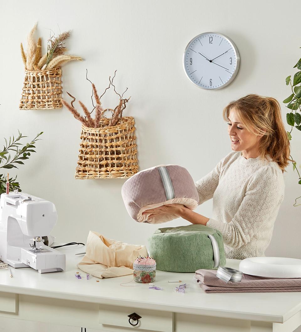 DIY meditační polštáře na jógu plněné špaldovými slupkami