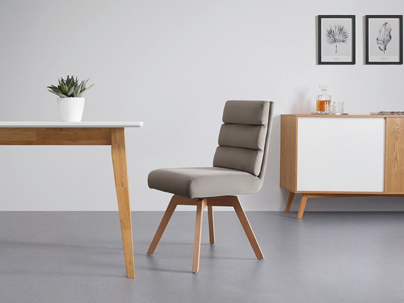 čalúnená jedálenská stolička