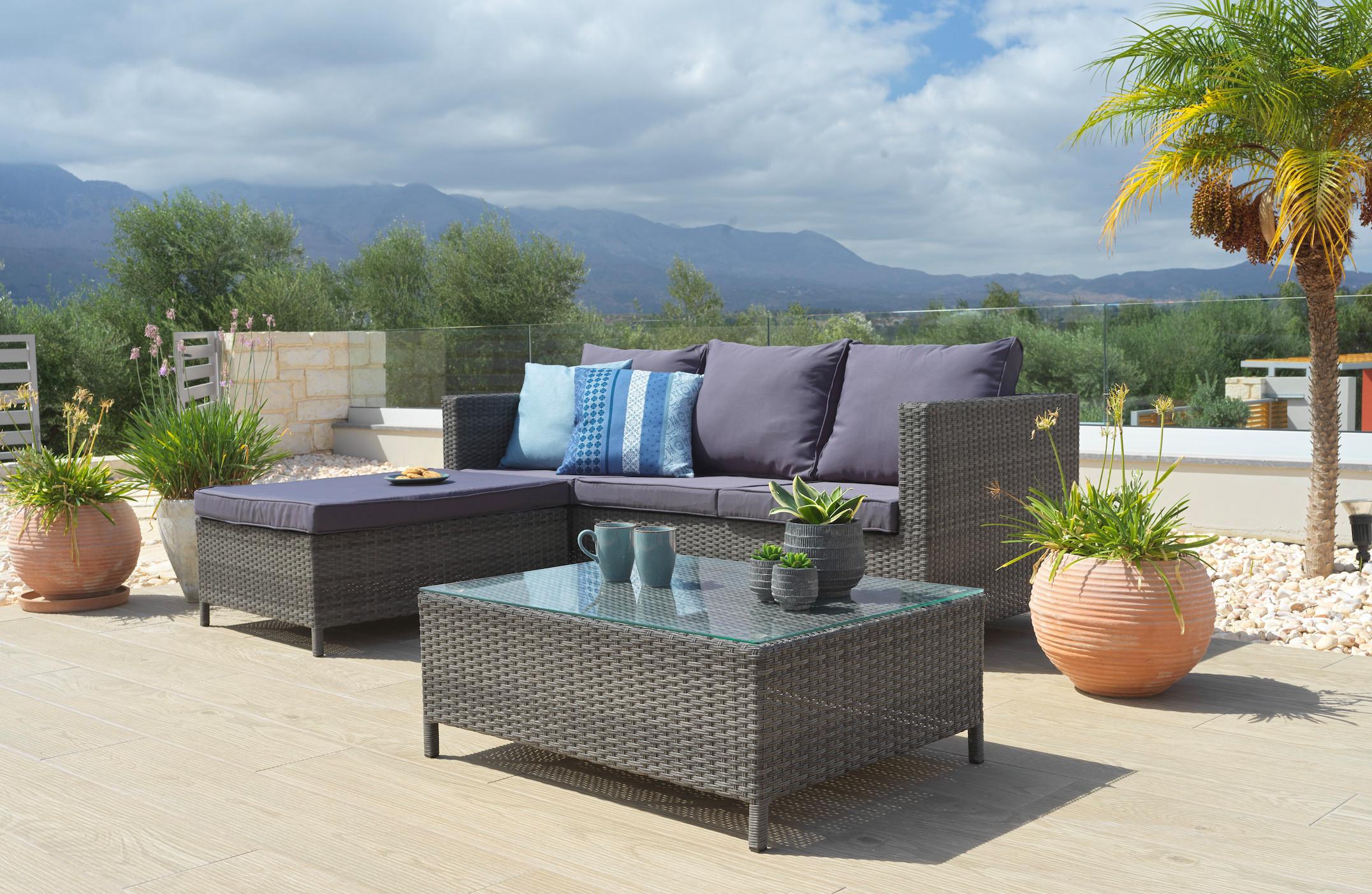 Lounge-Gartenmöbel aus Polyrattan