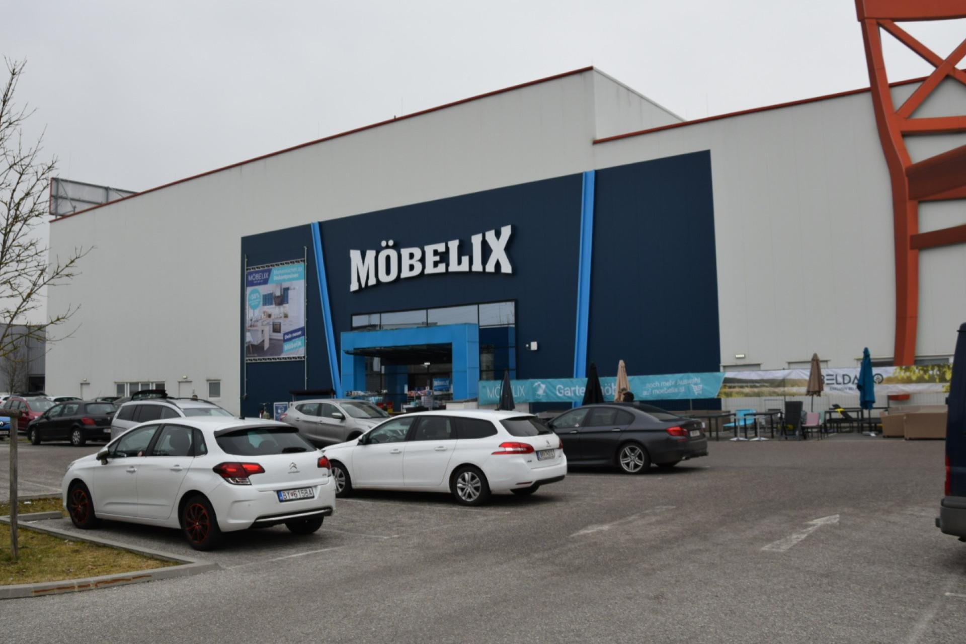 Möbelix Filiale in Braunau