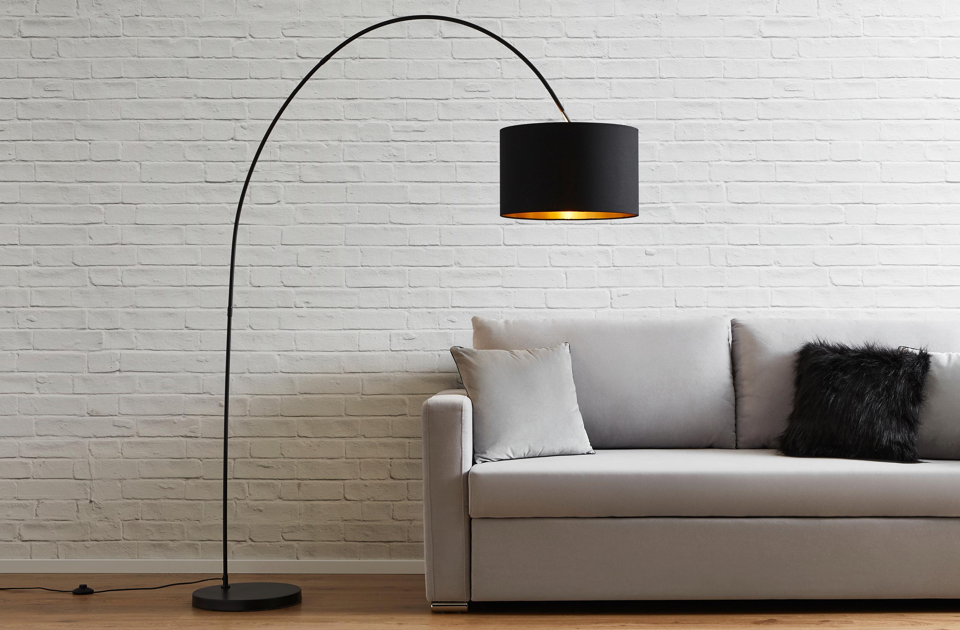minimalistický štýl, čierna stojacia lampa