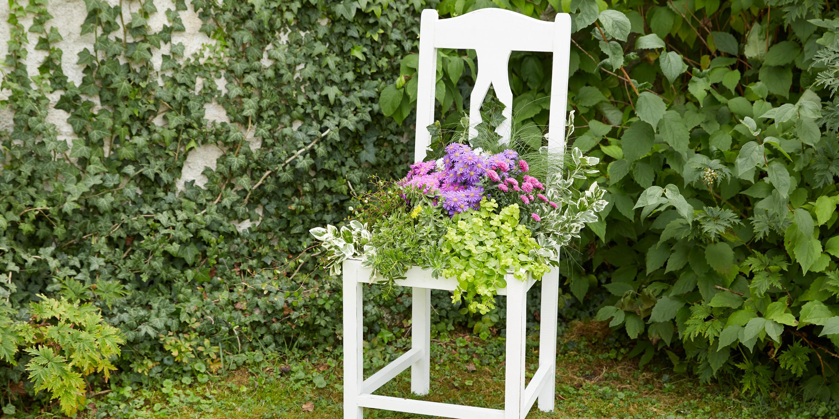 stará stolička ako záhradná dekorácia, DIY nápady
