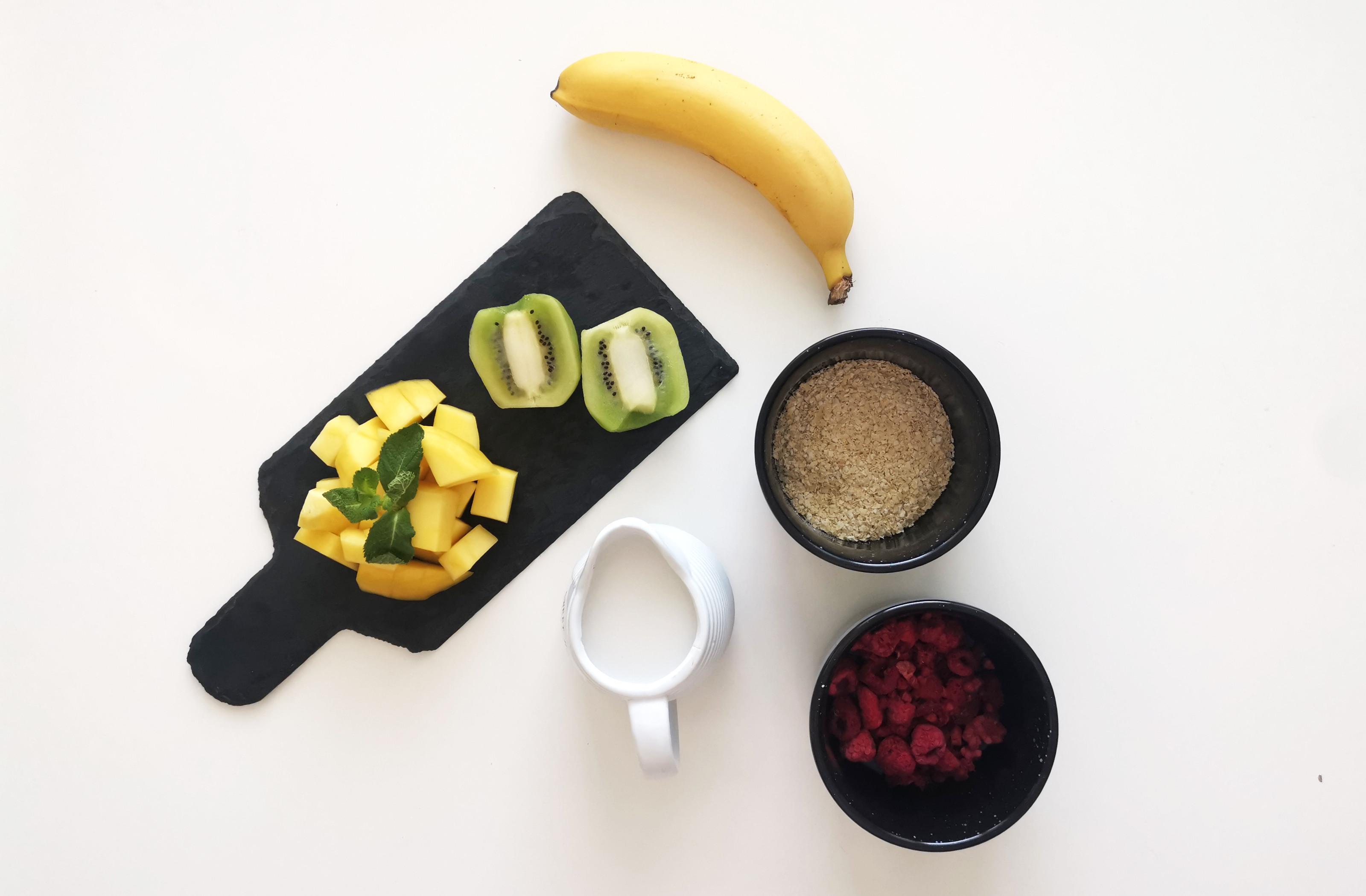 suroviny pro přípravu chutného zeleného smoothie