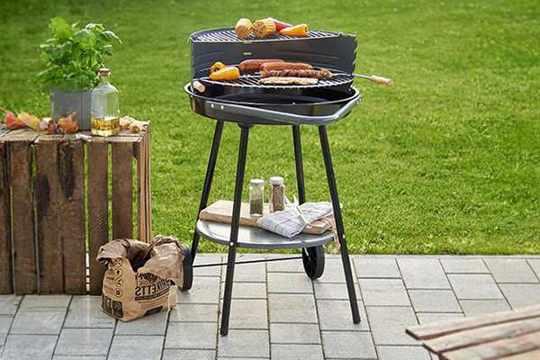 holzkohlegriller