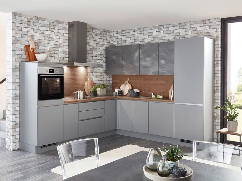 šedá kuchyňská linka