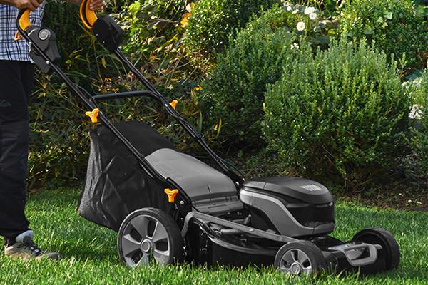 Gartenmaschinen-Rasenmäher