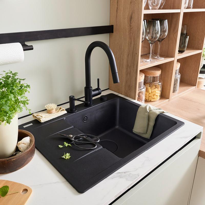 kuchyňský dŕez a baterie