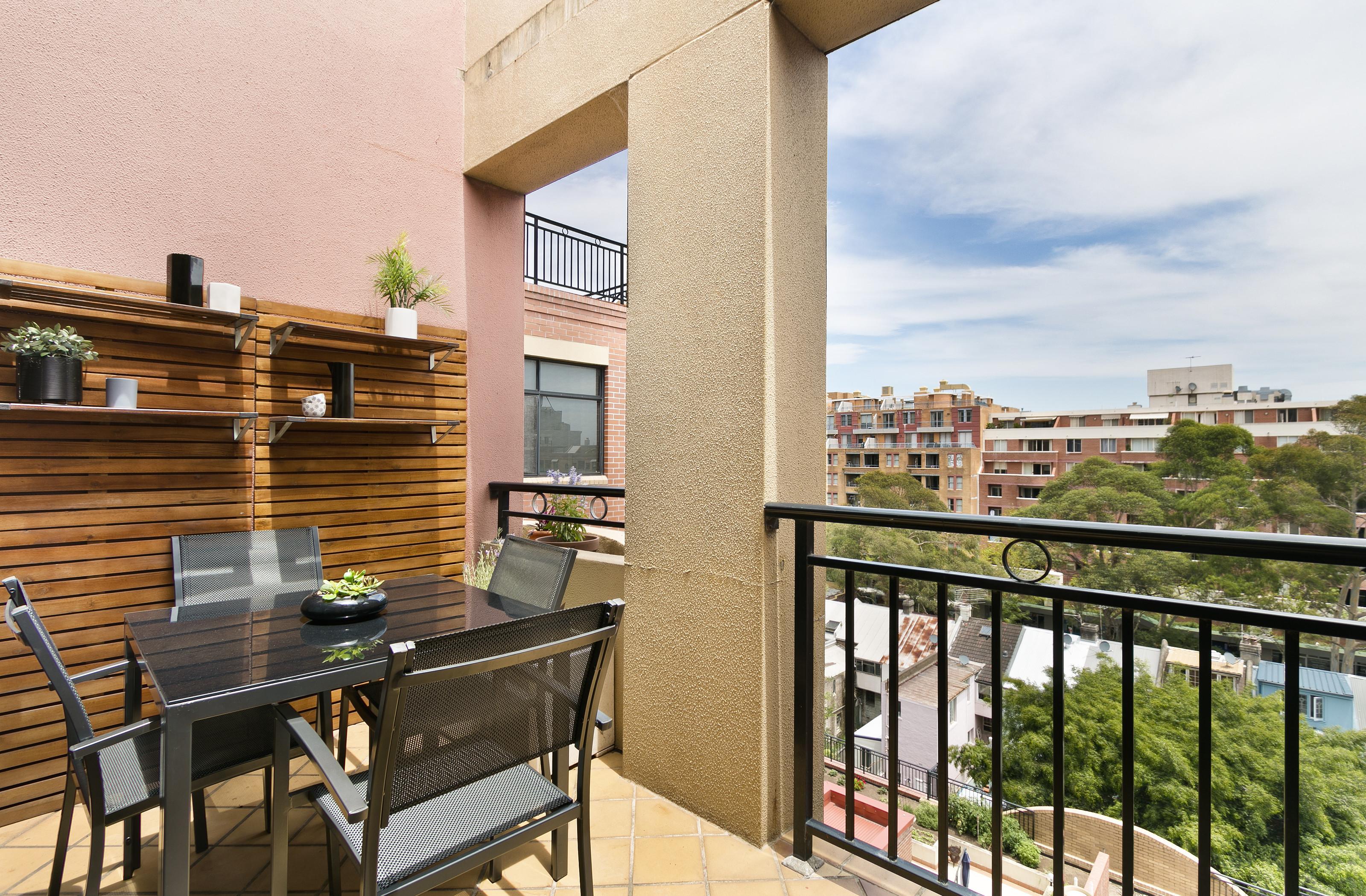 moderně sezení na balkon