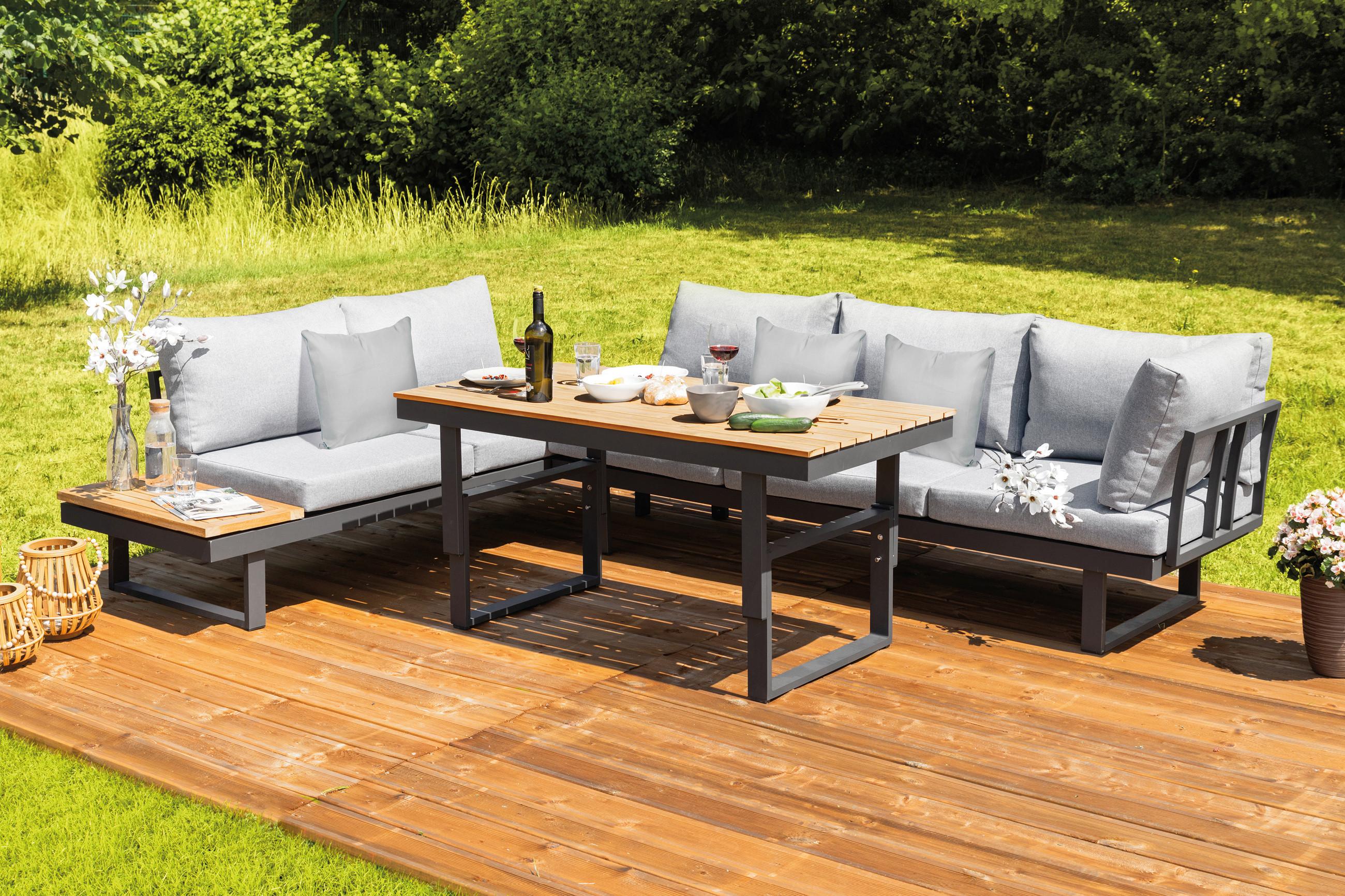 Loungegarnitur mit höhenverstellbarem Tisch