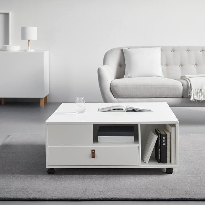 biely konferenčný stolík