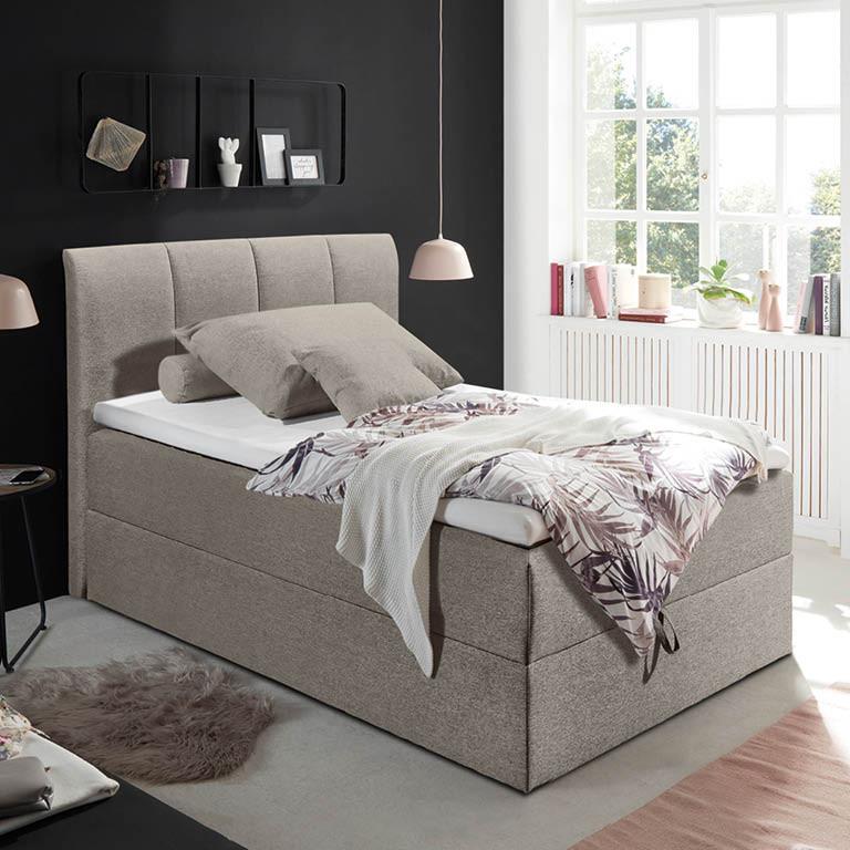 lacná boxspring posteľ v hnedej farbe