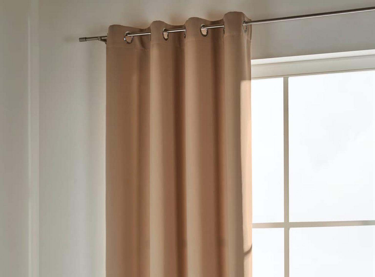 Vorhänge oder Rollos? möbelix