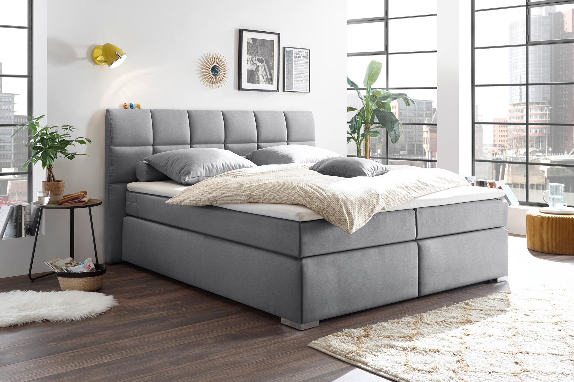 Boxspringbett Grau im Schlafzimmer