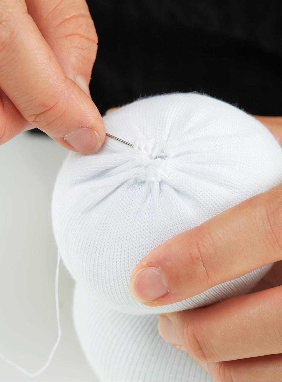 snehuliaci z ponožiek diy