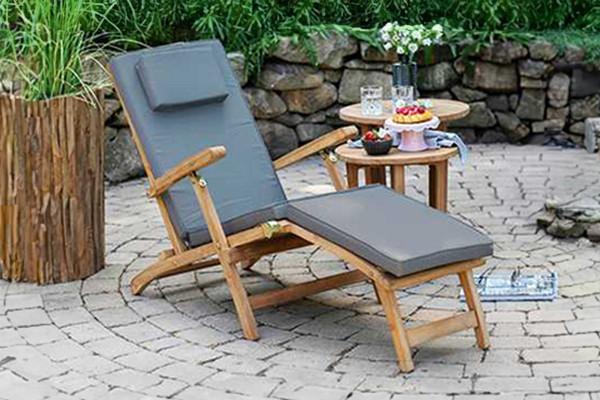 Liegestühle-C16C15C3