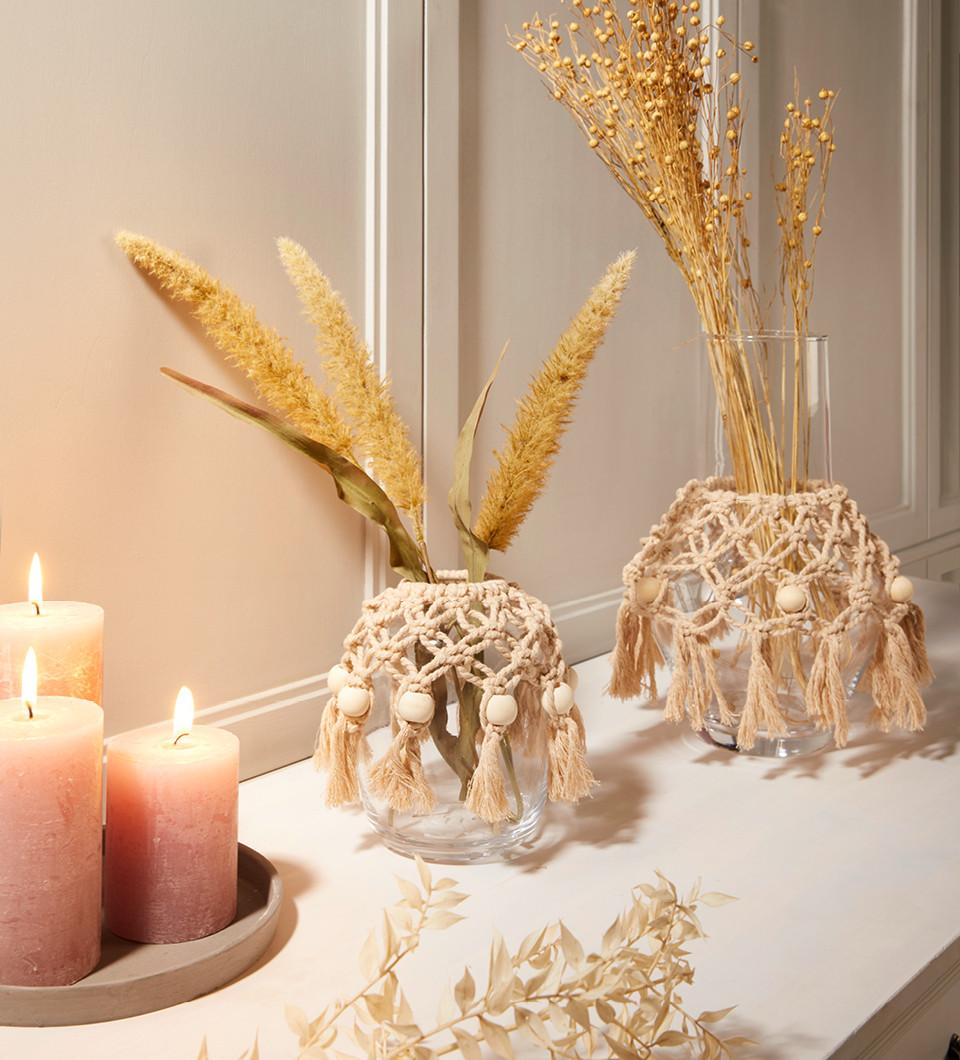 vázy ve stylu boho s DIY makramé vzorem
