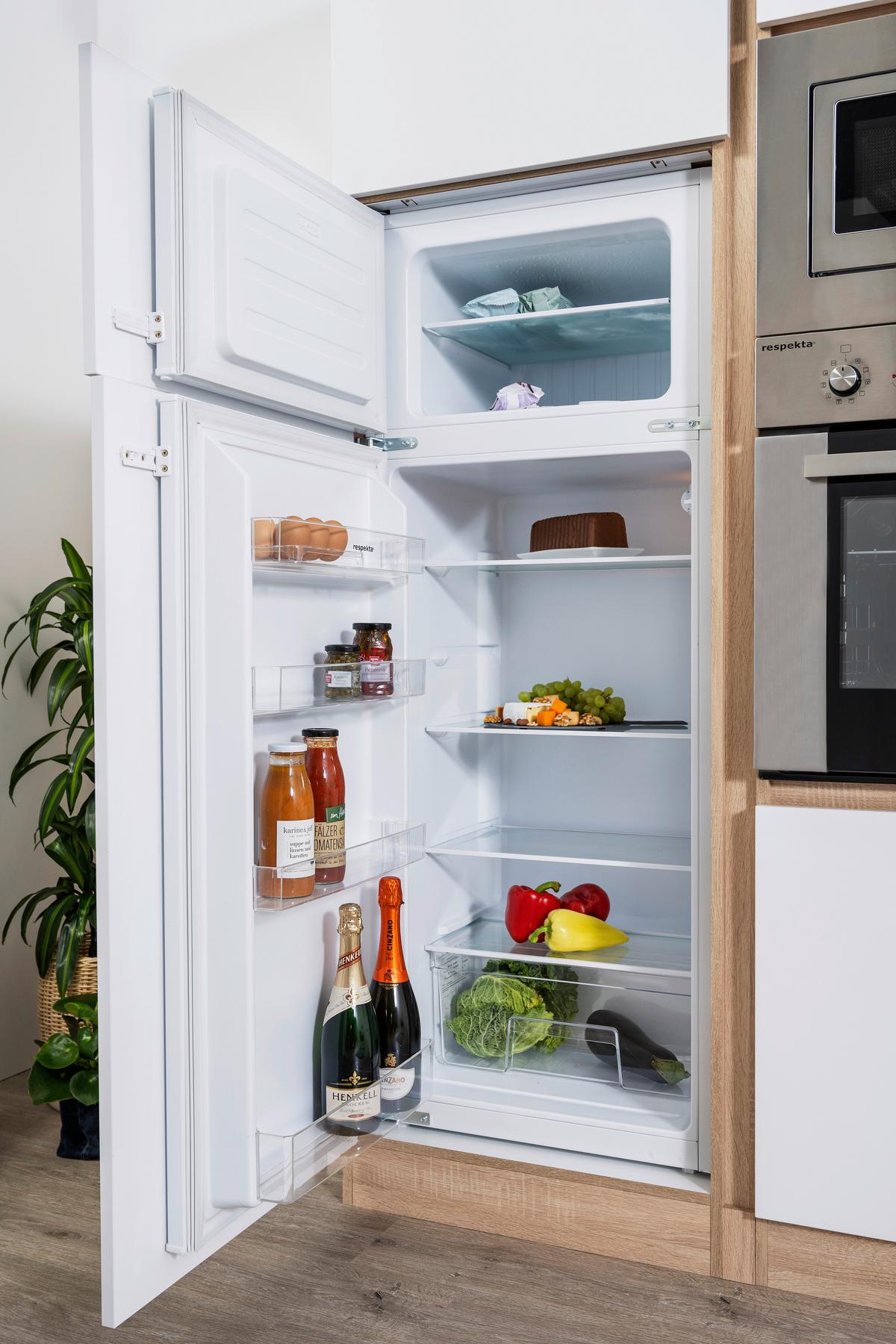 Küchenzeile Premium mit Geräten 380 cm Weiß/Eiche Dekor - Eichefarben/Weiß Hochglanz, Basics, Holzwerkstoff (380cm) - Respekta