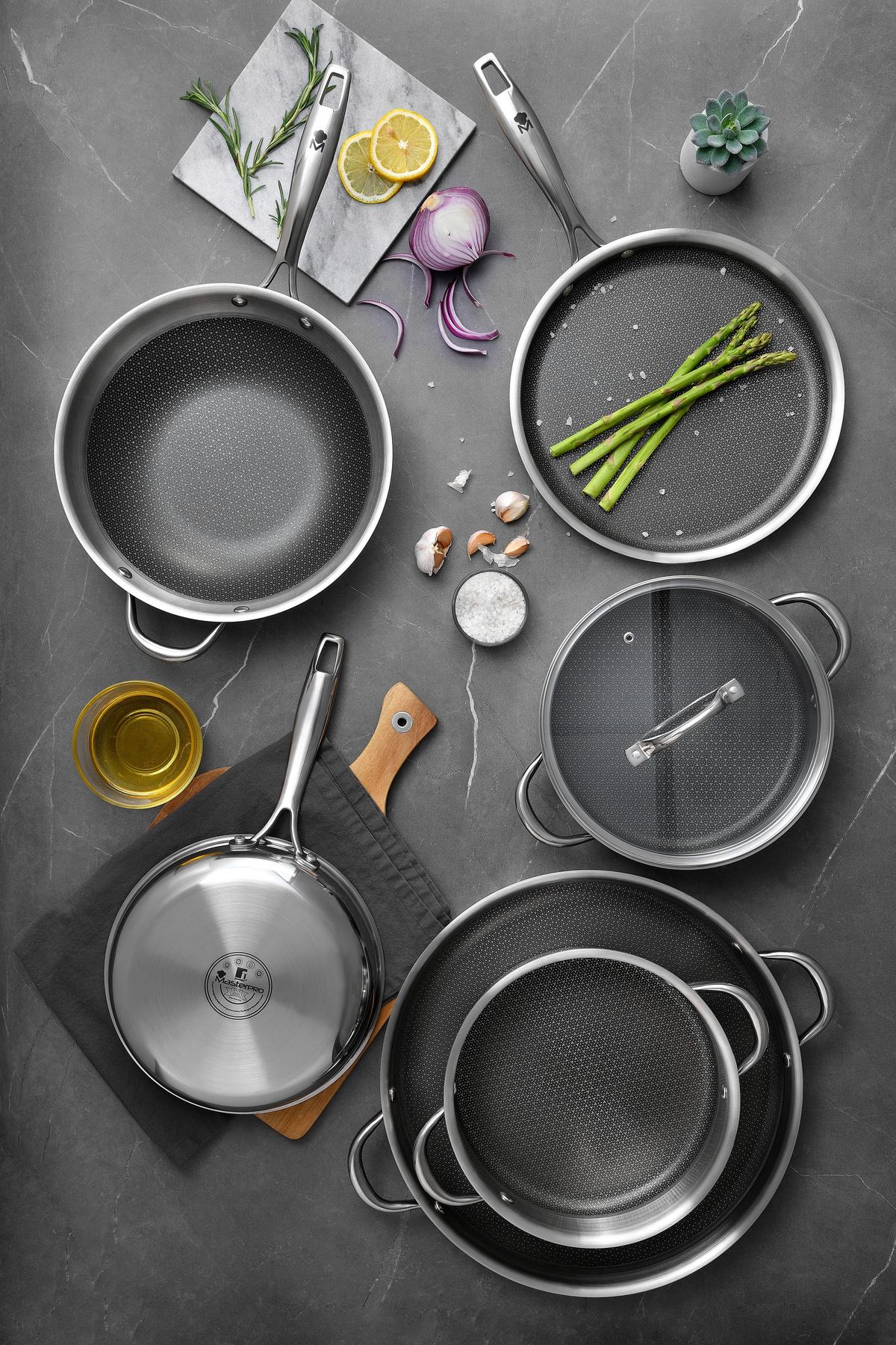 Bratpfanne Hi-Tech 3 D: 20 cm Edelstahl Antihaftbeschichtet - Silberfarben, Basics, Metall (20cm) - Masterpro