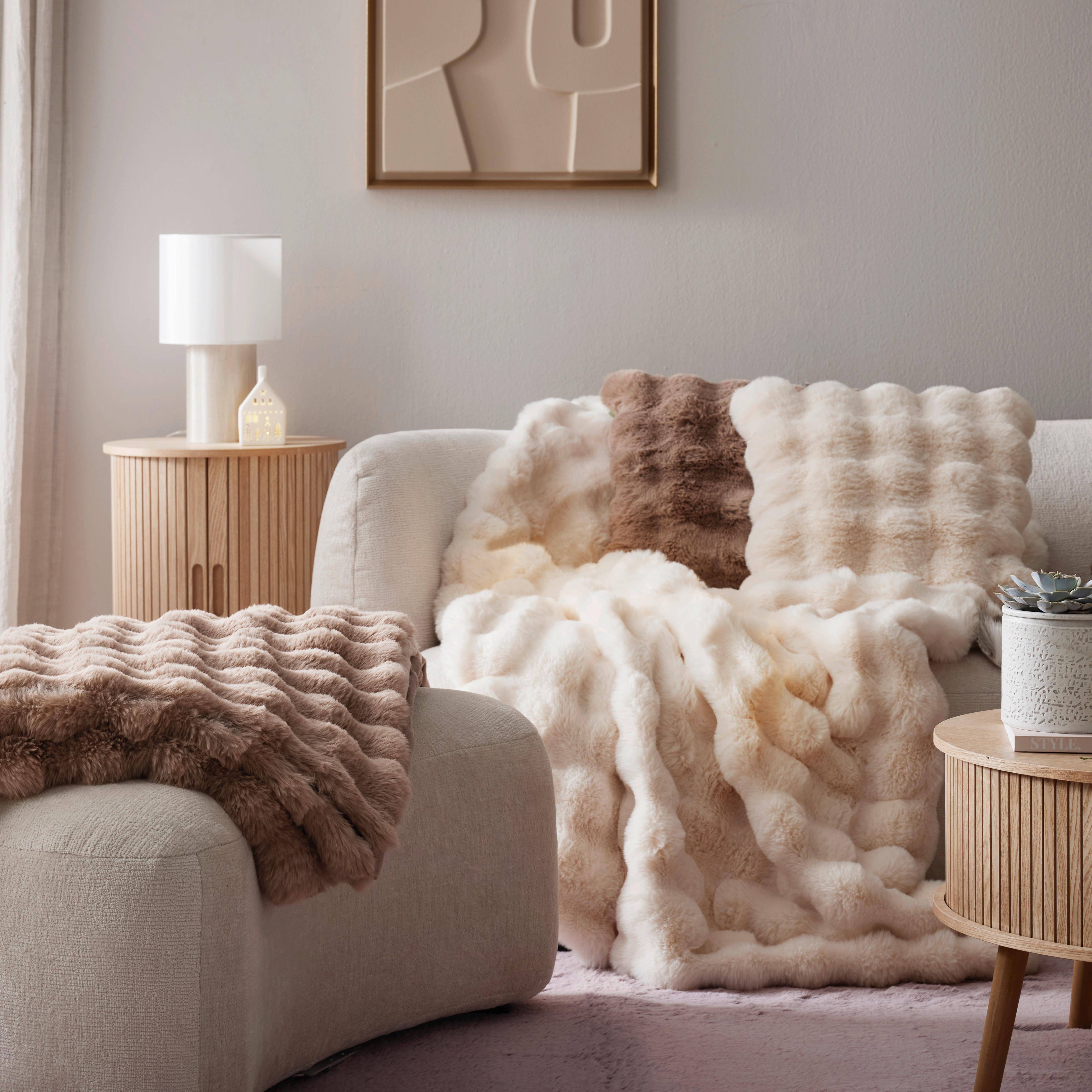 Kožušinový vankúš Bella, 45/45cm, prírodné farby - prírodná farba, Modern, textil (45/45cm) - Premium Living