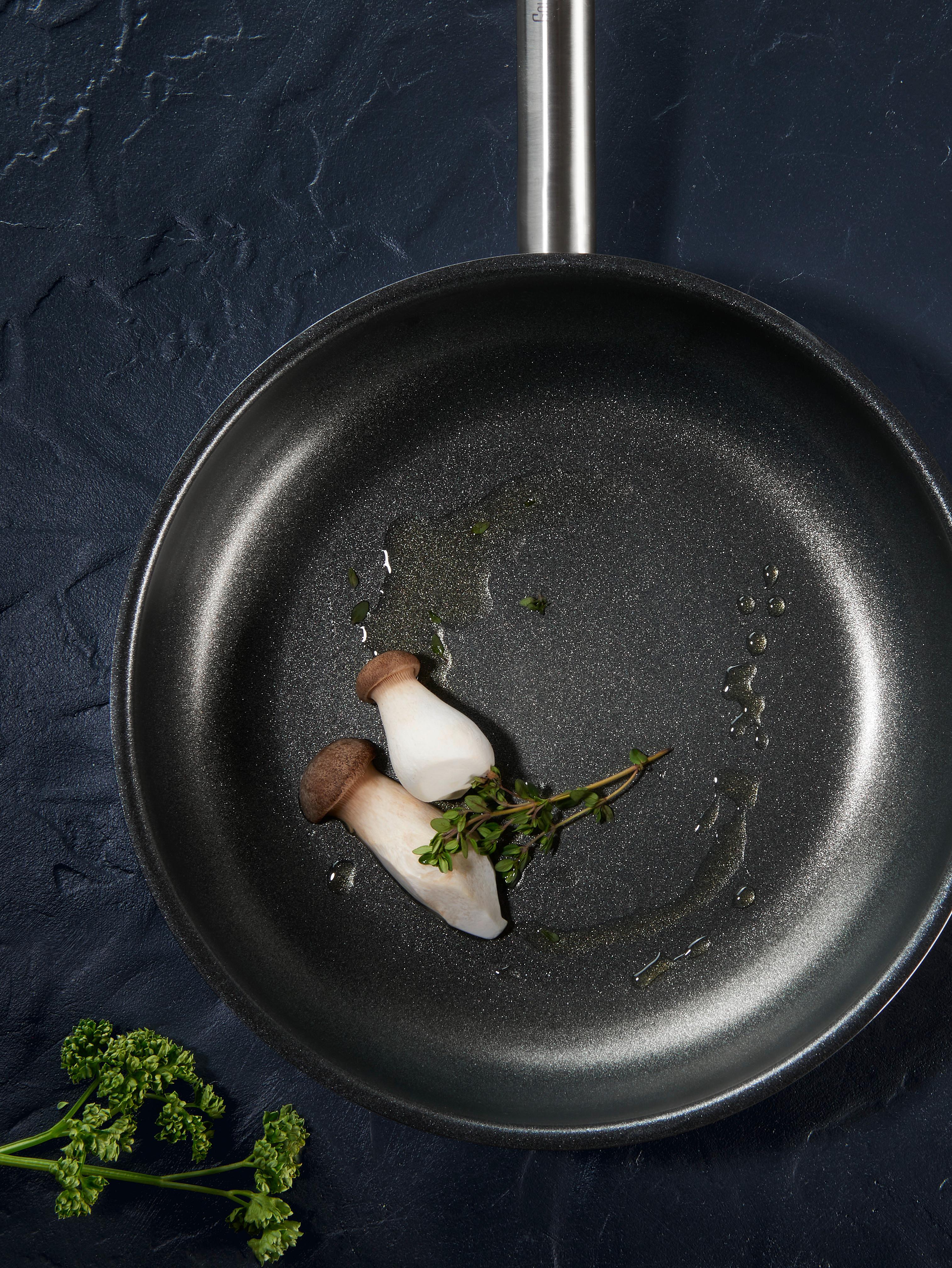 Panvica Silver Line, Ø: 24cm - farba ušľachtilej ocele, Konventionell, kov (24/5,5cm) - Gourmesto