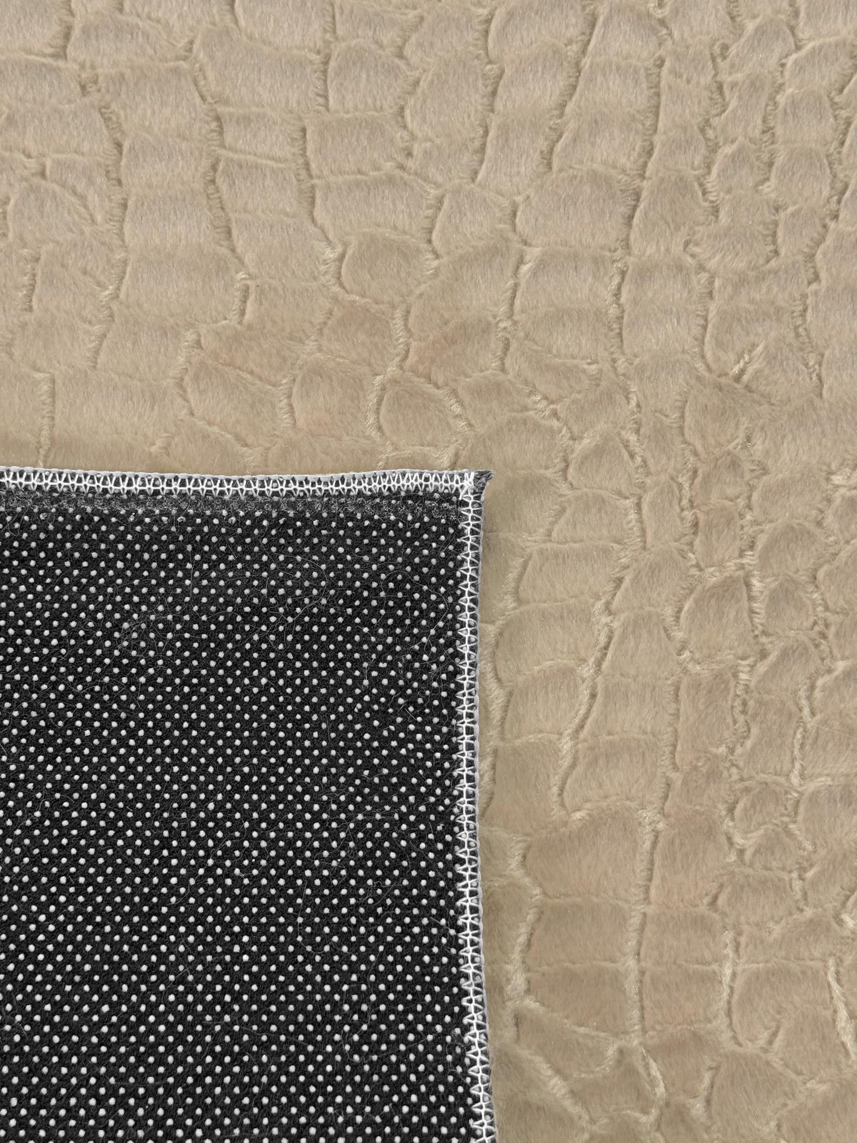 FELLTEPPICH GRAYSON - Sandfarben, Textil (160/220cm) - Luca Bessoni
