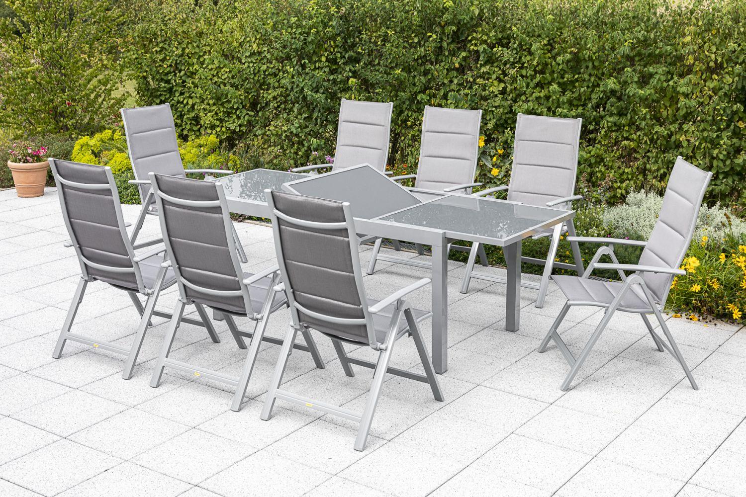 Gartentischgruppe bestehend aus Tisch und 8 Stühlen