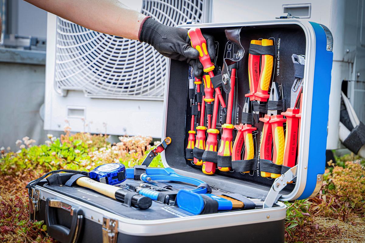 Kälte-klima-werkzeugkoffer 15504 - Blau/Schwarz, Basics (47,5/38,2/18,4cm)