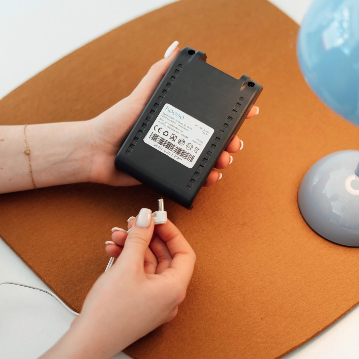 Akku-Handstaubsauger 200W, 35 min. Laufzeit - Dunkelgrau/Weiß, Basics, Kunststoff (30/21/10cm)